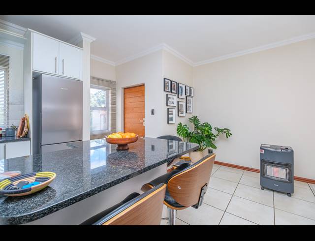 2 BEDROOM APARTMENT FOR SALE IN SAXONWOLD